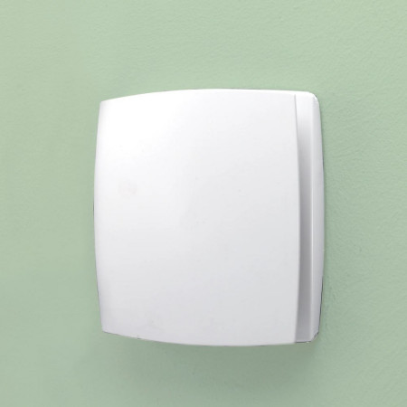 31200 HIB Breeze Wall Mounted White Extractor Fan with Timer & Humidity Sensor (1)